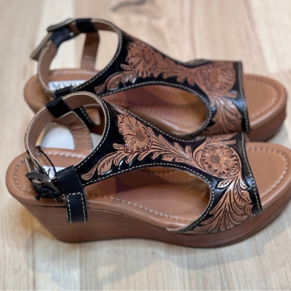 Tabitha Myra wedges - sz 11. Box never opened!